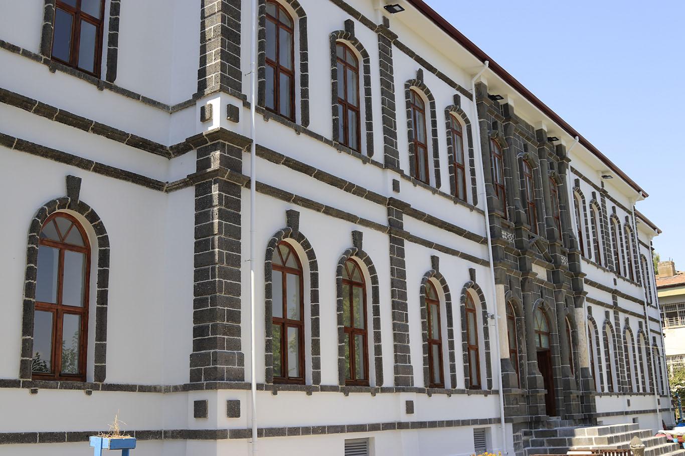 DTSO, tarihi binayı Sanayi Mektebi Tasarım ve Eğitim Merkezine dönüştürdü